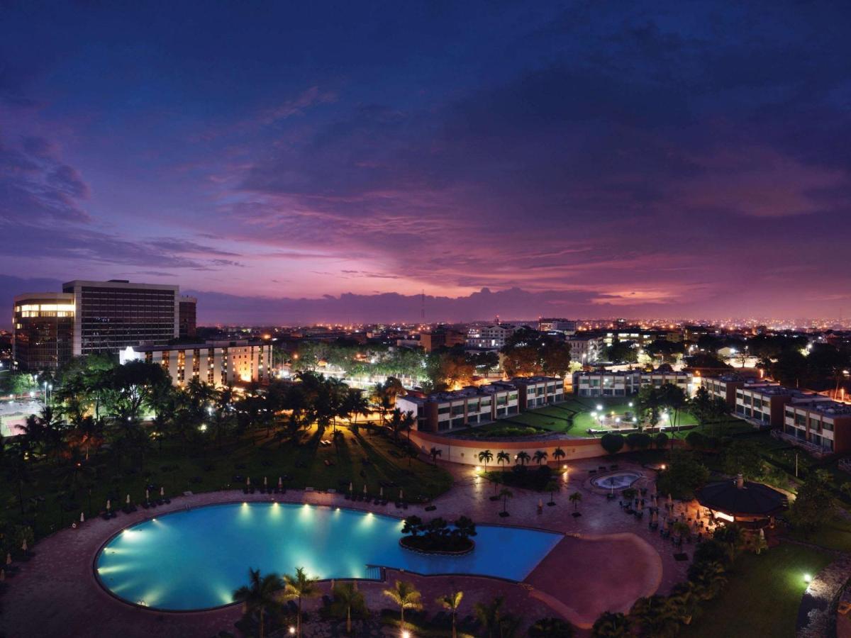 Moevenpick Ambassador Hotel Accra Exterior photo